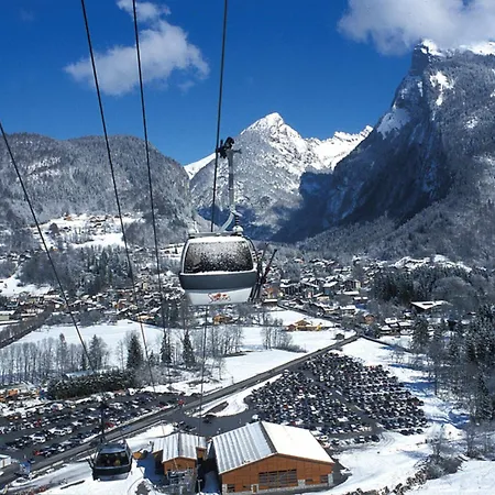 Ecrins Etoiles شقة